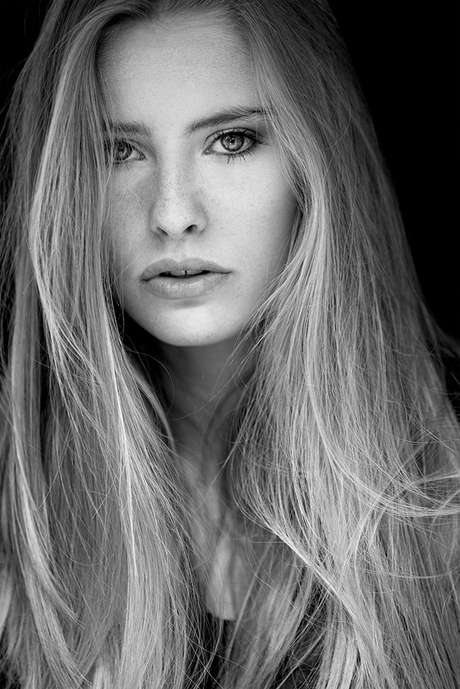 Camille Rochette portrait