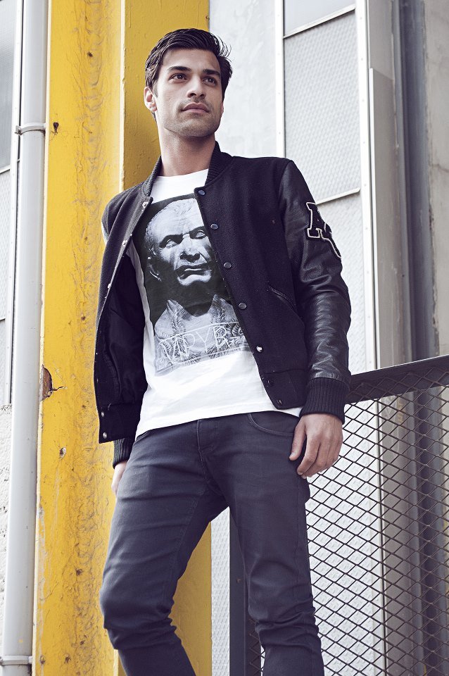 LookBook

Empyr Alpha