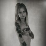 nude