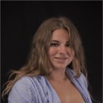 Emeline en bleu