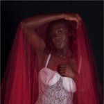 Diva en rouge